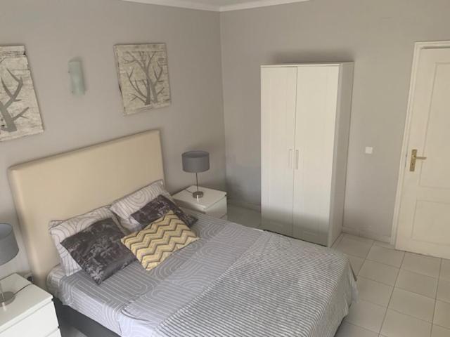 Apartamento Frente A